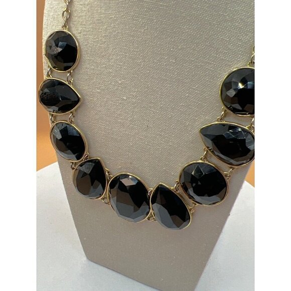 Chunky Black Faux Gemstone Statement Necklace    B86 - Picture 4 of 7